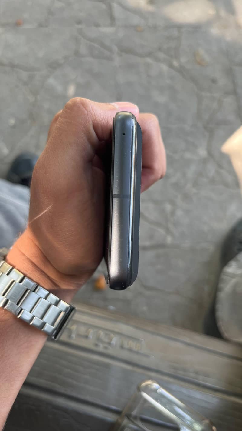Google Pixel 8 3