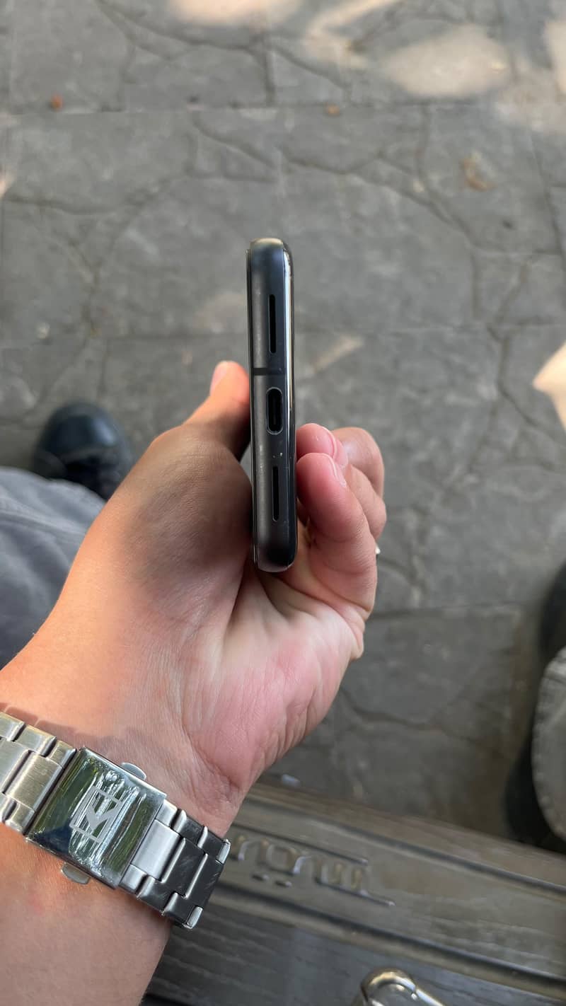 Google Pixel 8 5