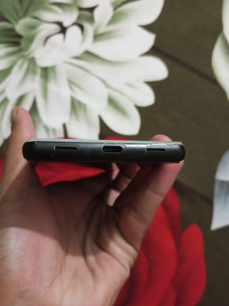 Google Pixel 6a 5