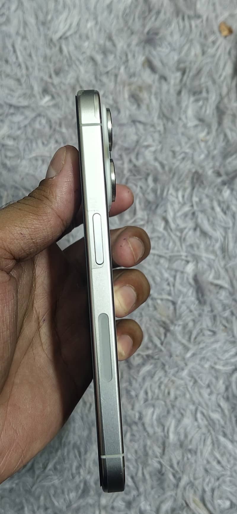 Apple iPhone 15 Pro 1