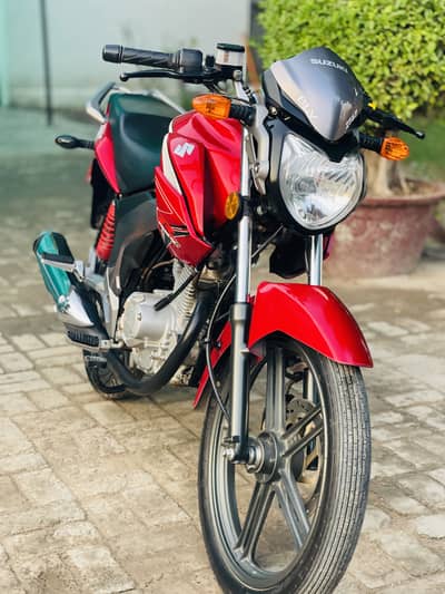 Suzuki gsx 125 10/10