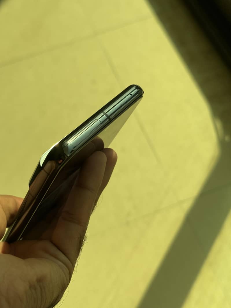 Google Pixel 8 pro 5