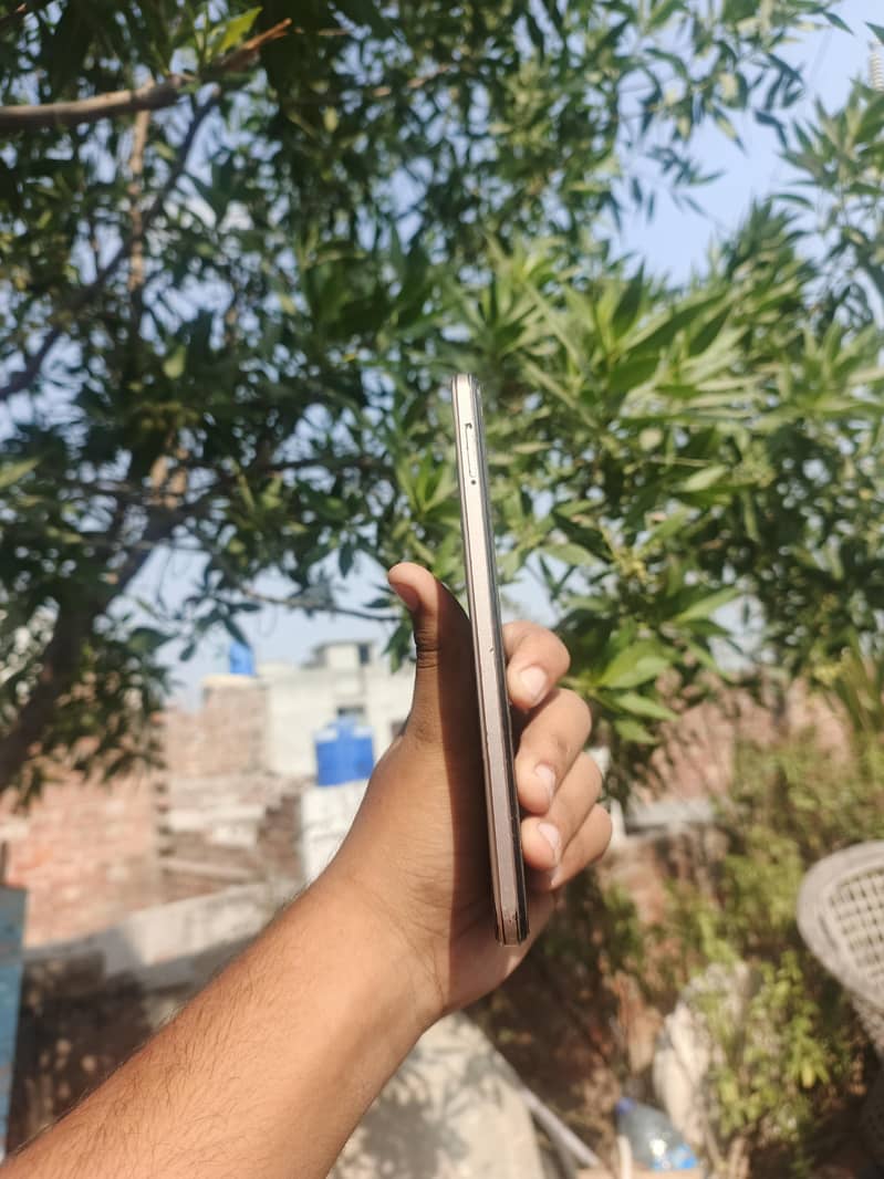 Infinix Note 11 4