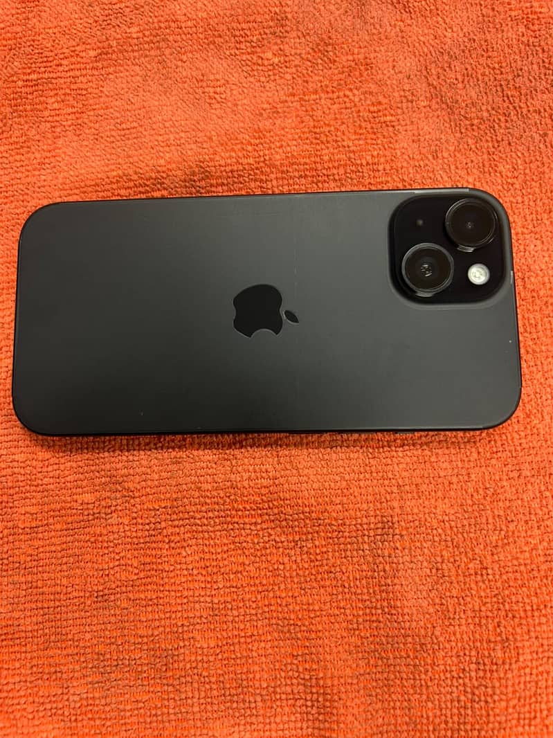 Apple iPhone 15 3