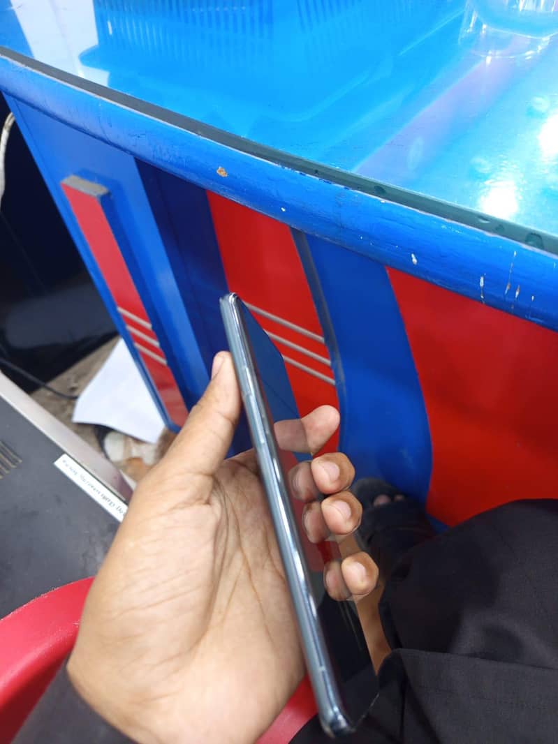 One Plus 9 Pro 5