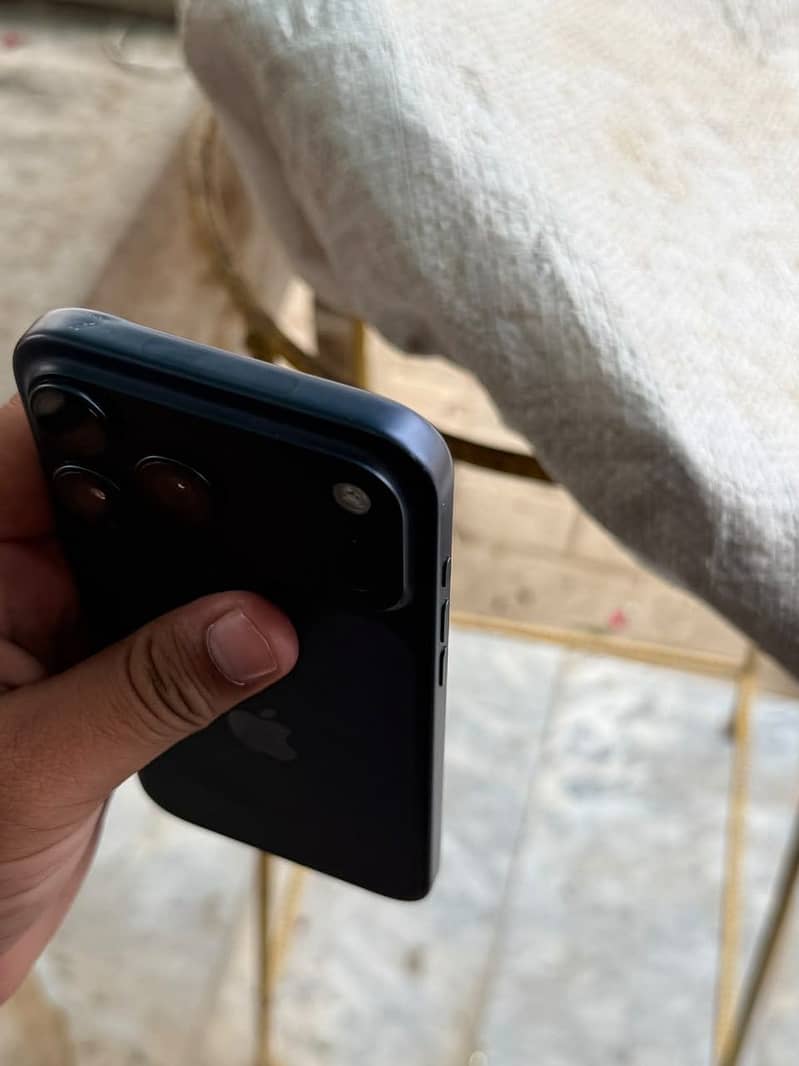 Apple iPhone 17 Pro Max factory unlock 2