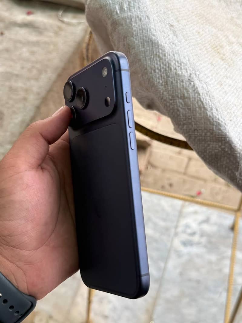 Apple iPhone 17 Pro Max factory unlock 3