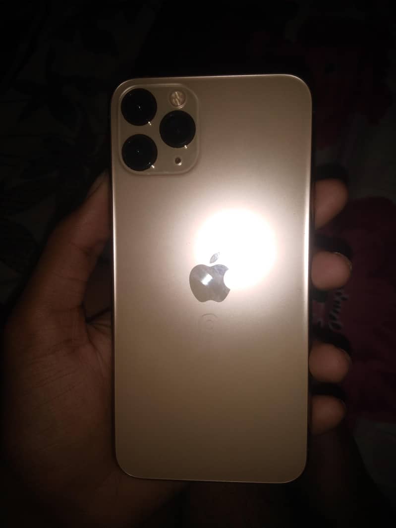 Apple iPhone 11 Pro 1