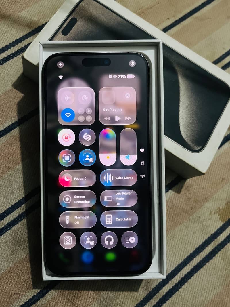 Apple iPhone 15 Pro Max 3