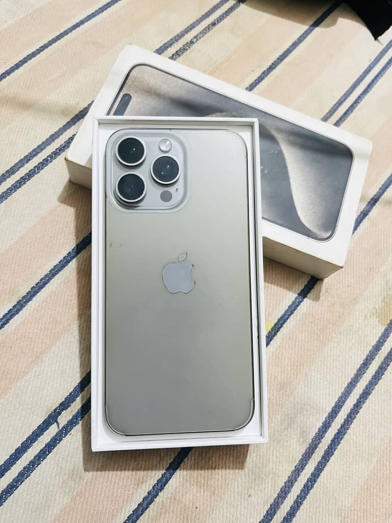 Apple iPhone 15 Pro Max 5