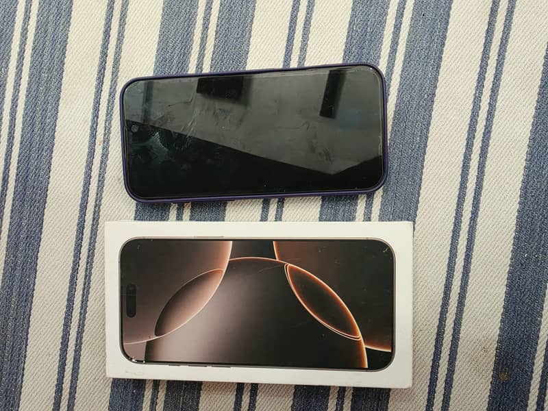 Apple iPhone 16 Pro Max 0