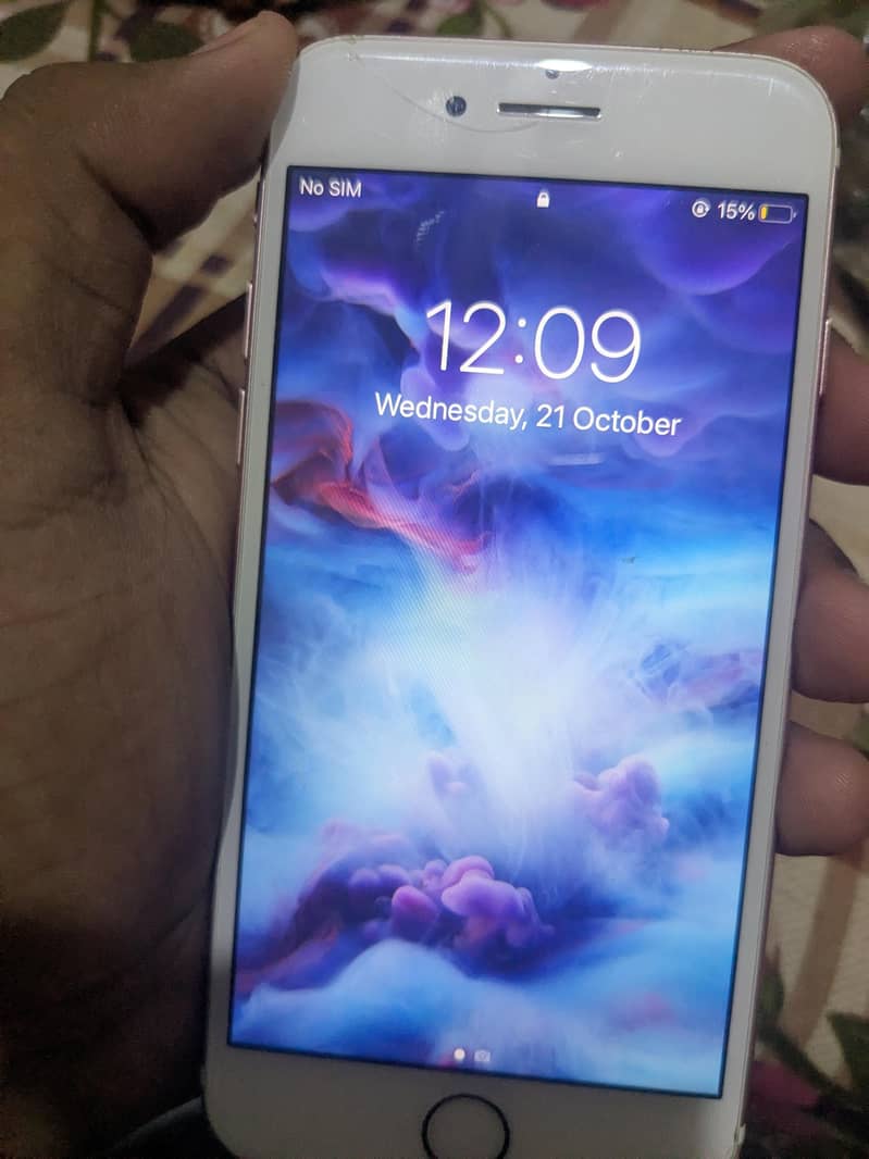 Apple iPhone 7 Plus 0
