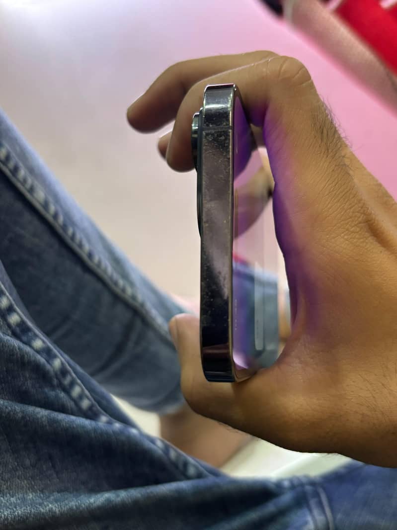 Apple iPhone 14 Pro Max 5