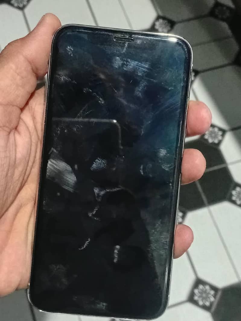 Apple iPhone X 3