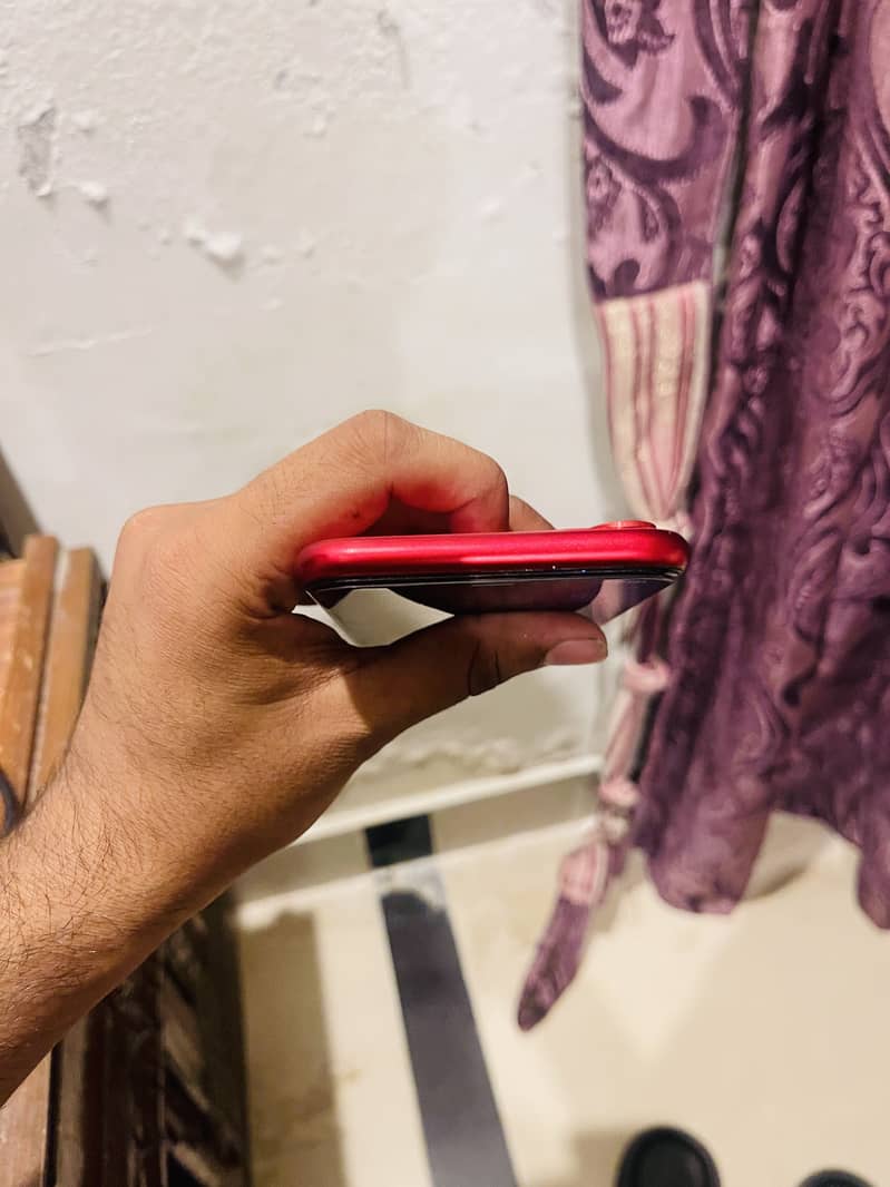 Apple iPhone 11 3