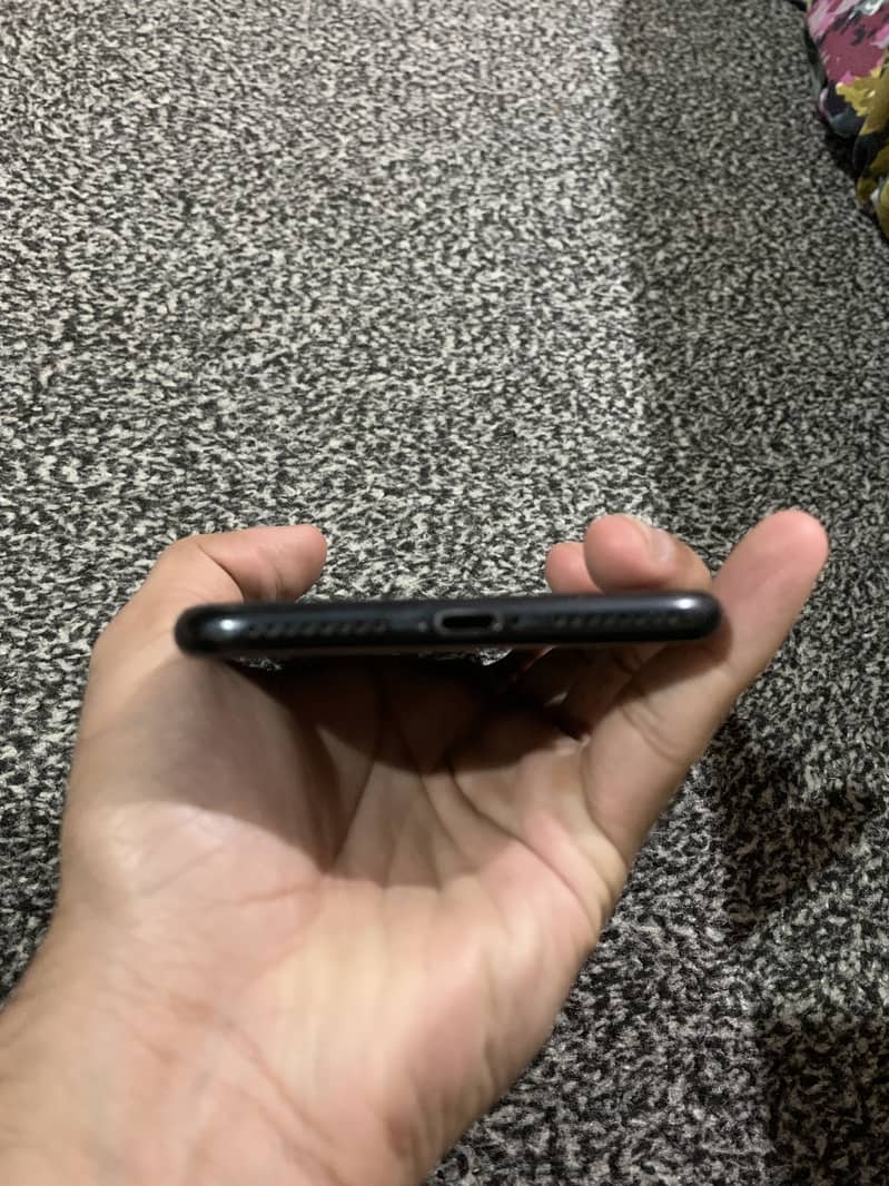 iPhone 7 Plus 2