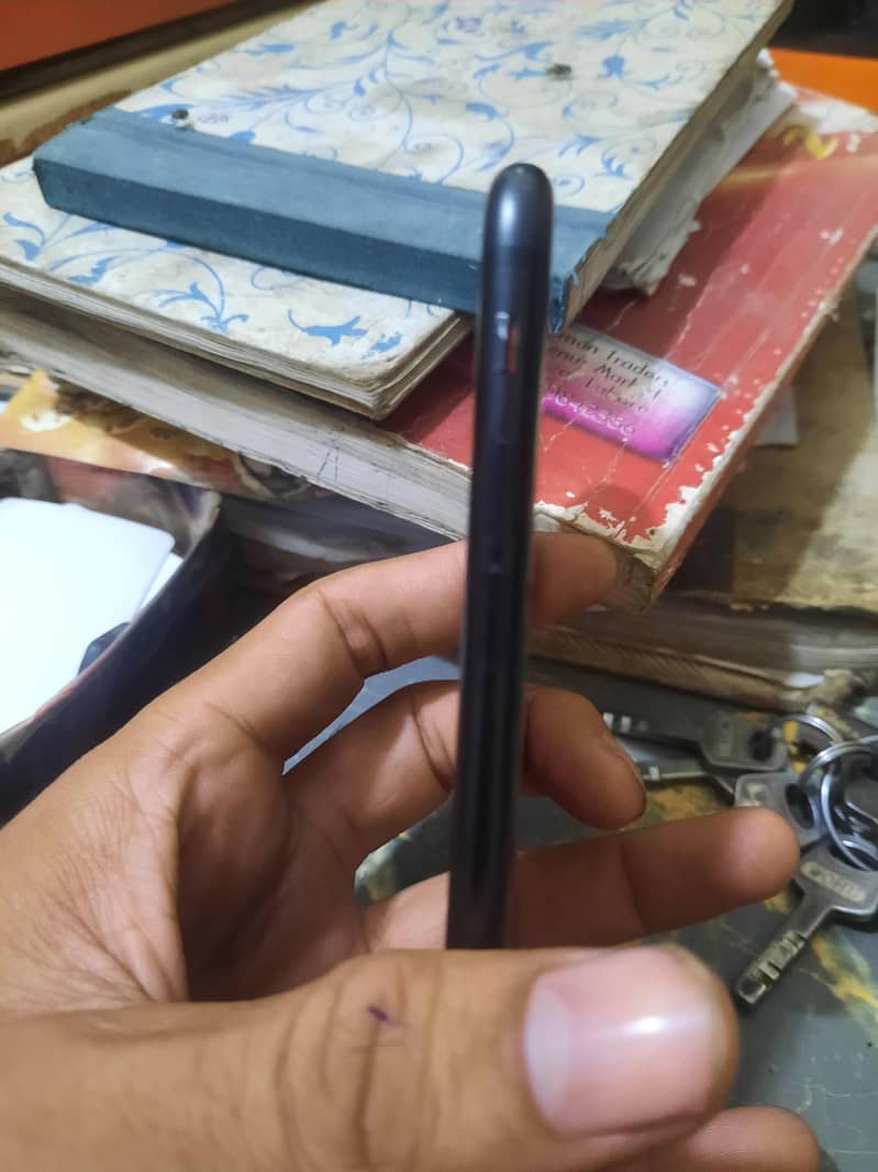 Apple iPhone 7 2
