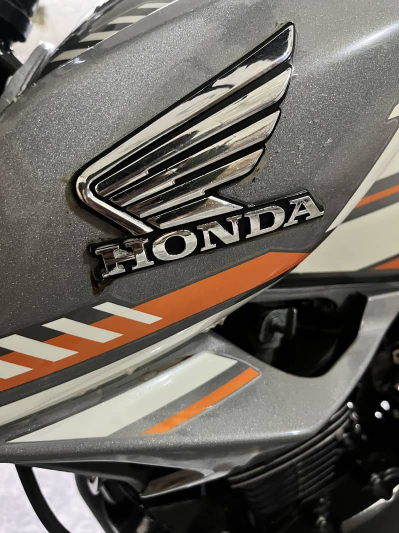 Honda CB150F 2