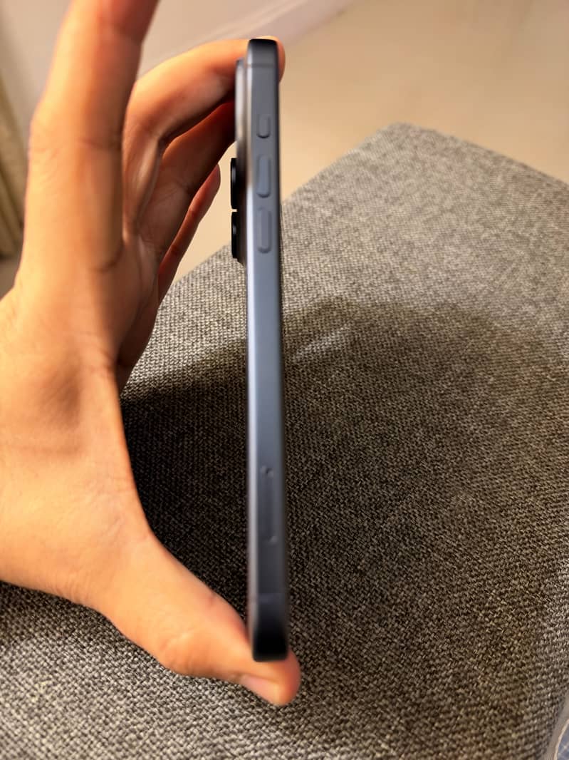 Apple iPhone 17 Pro Max 2