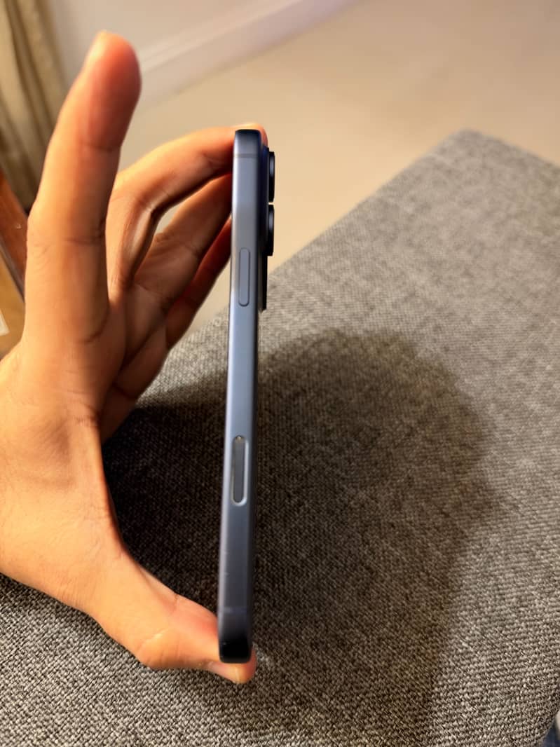 Apple iPhone 17 Pro Max 3