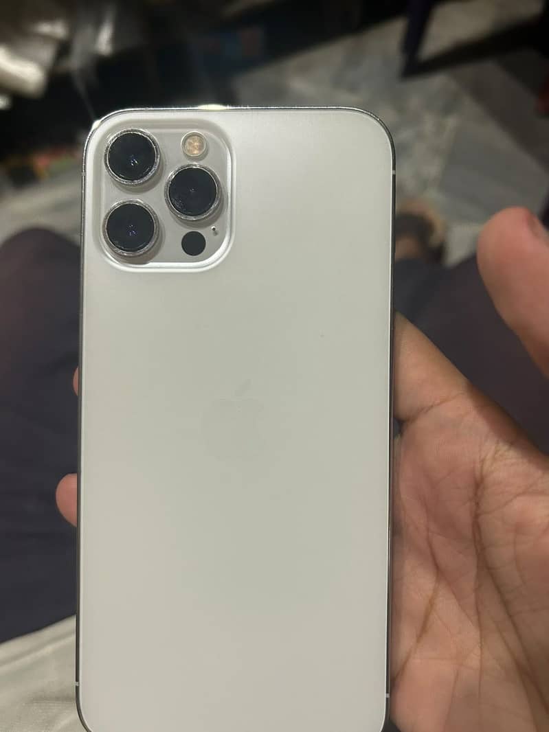 Apple iPhone 12 Pro Max 1