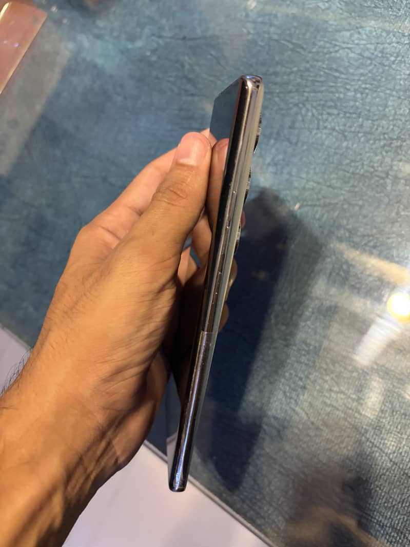 Tecno CAMON 40 Pro 2
