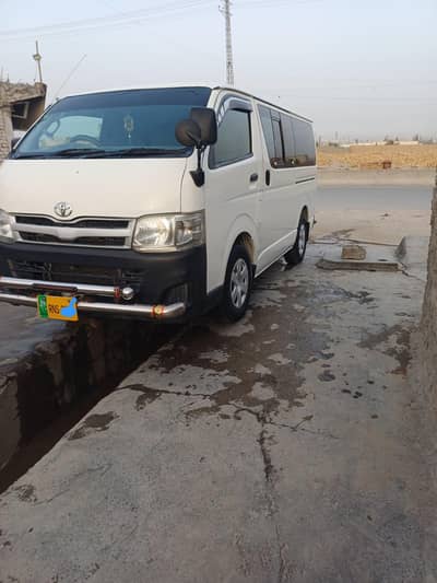 toyota hiace baksa 2011madal indas 5l panjab namber