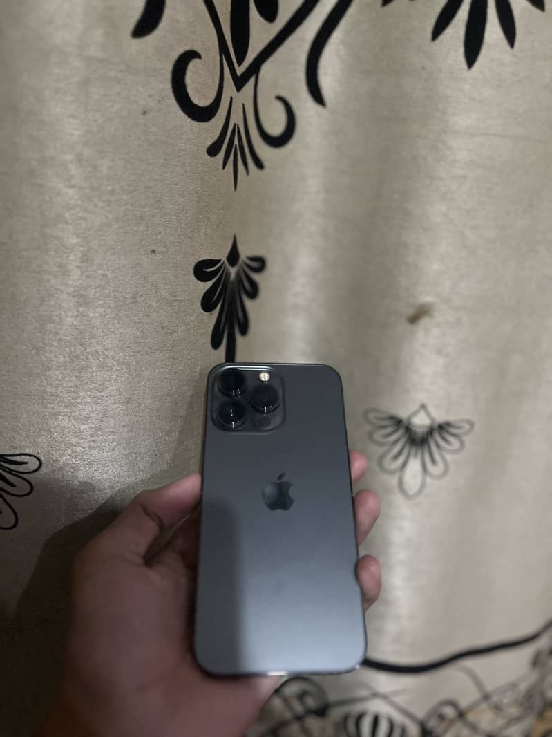 Apple iPhone 13 Pro 6