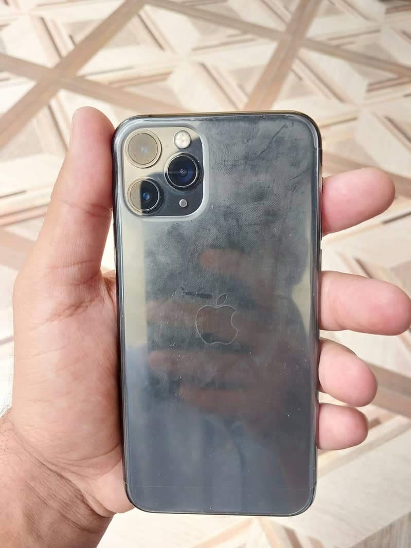Apple iPhone 11 Pro 7