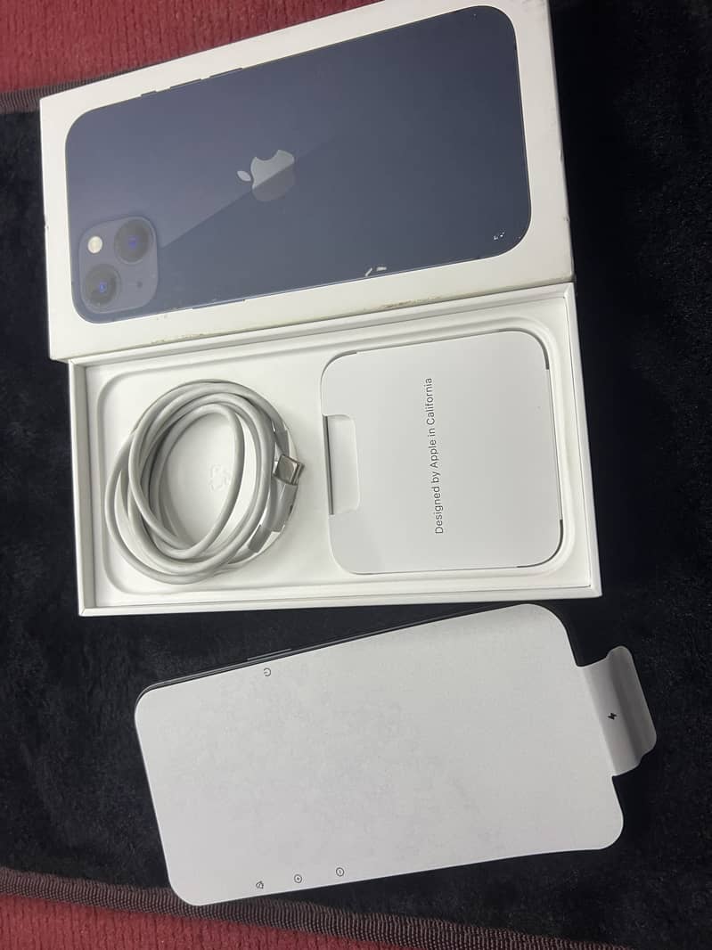 Apple iPhone 13 6