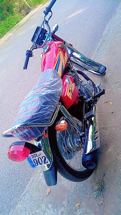 Honda 125 new