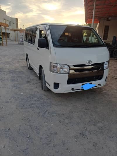 Toyota Hiace 2010
