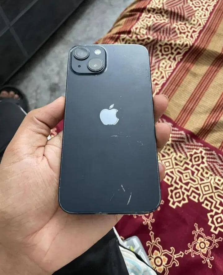 Apple iPhone 13 0
