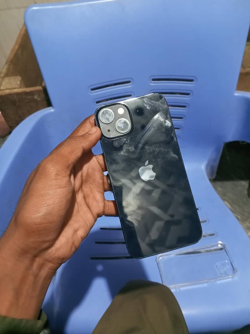 Apple iPhone 13 0