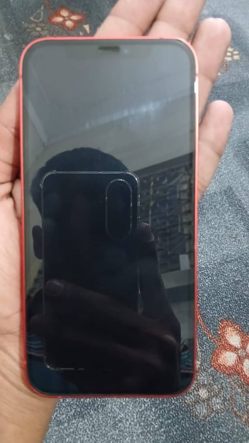 Apple iPhone 12 4