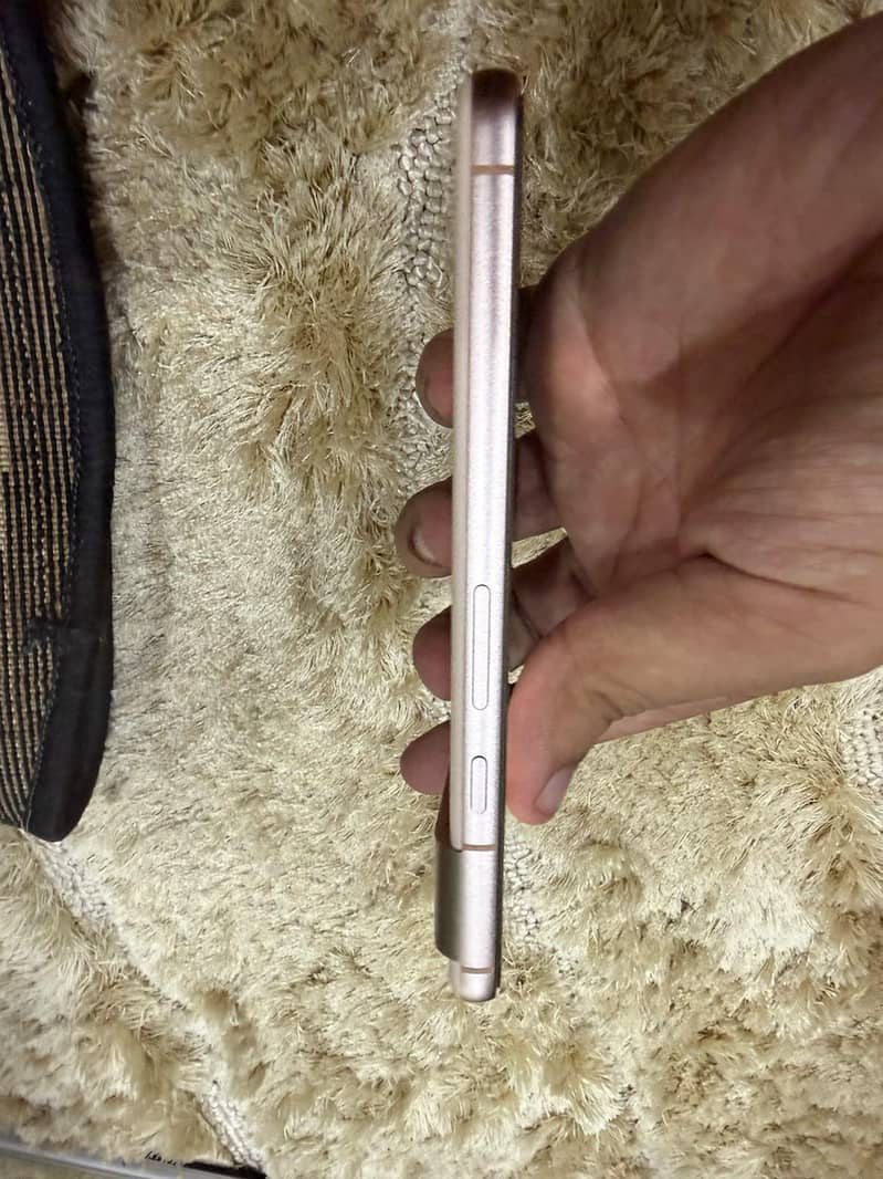 Google Pixel 8 5