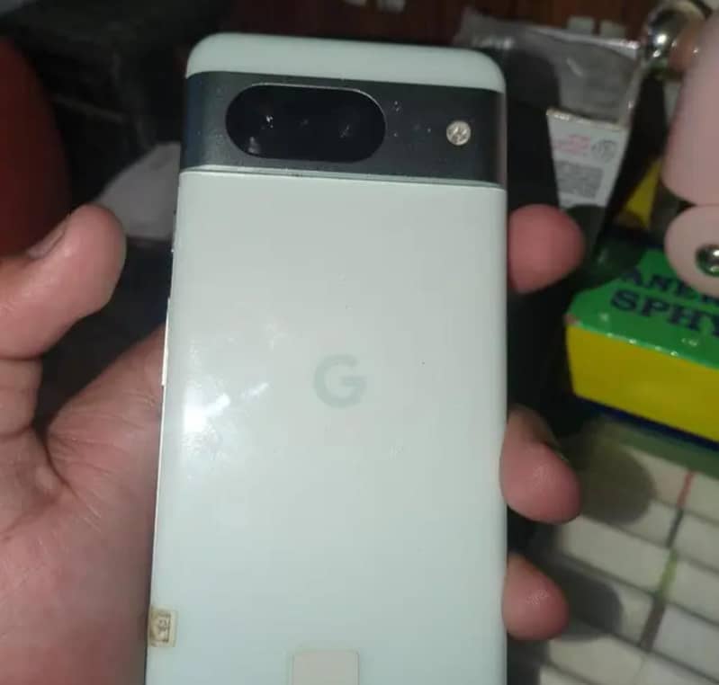 Google Pixel 8 1