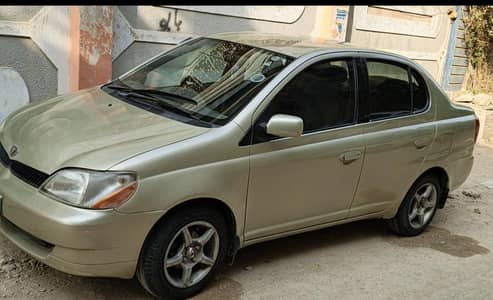 Toyota Platz 2000