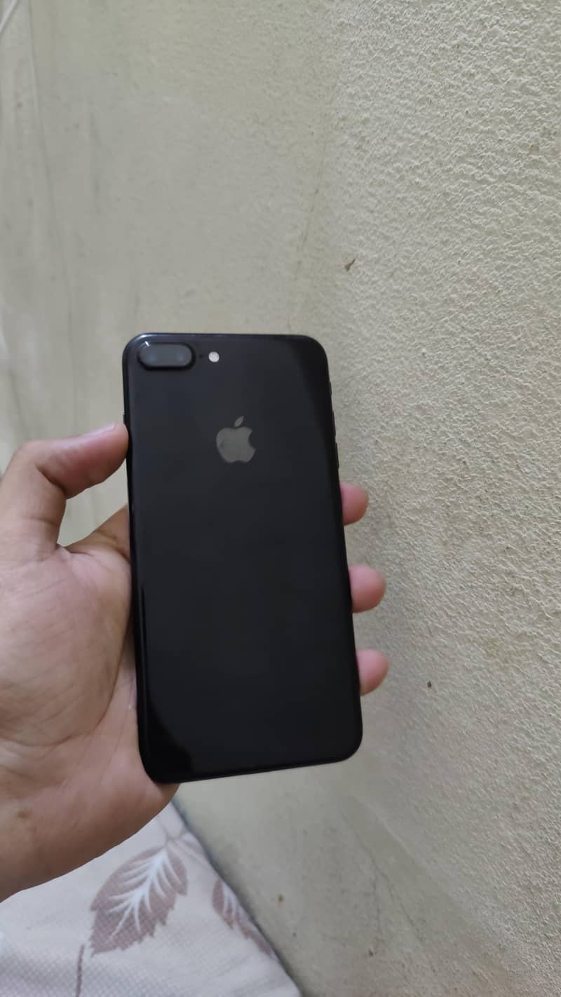 Apple iPhone 7 Plus 4