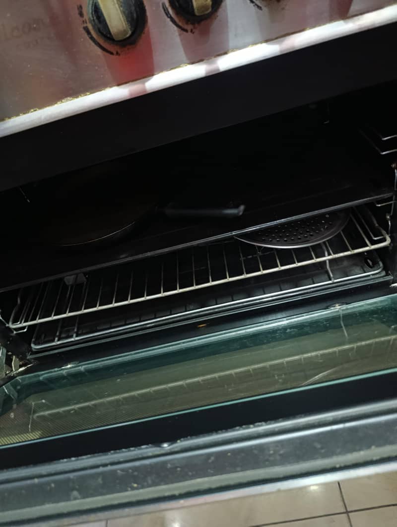 microwave oven 1