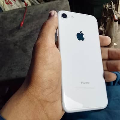 Apple iPhone 7