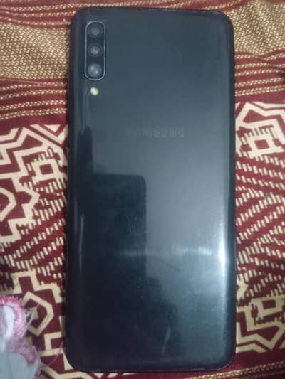 Samsung Mobile A70