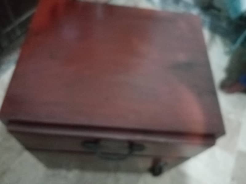 SINGLE MINI CABINET 1
