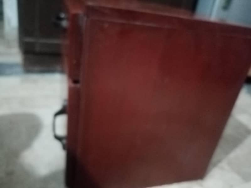 SINGLE MINI CABINET 2