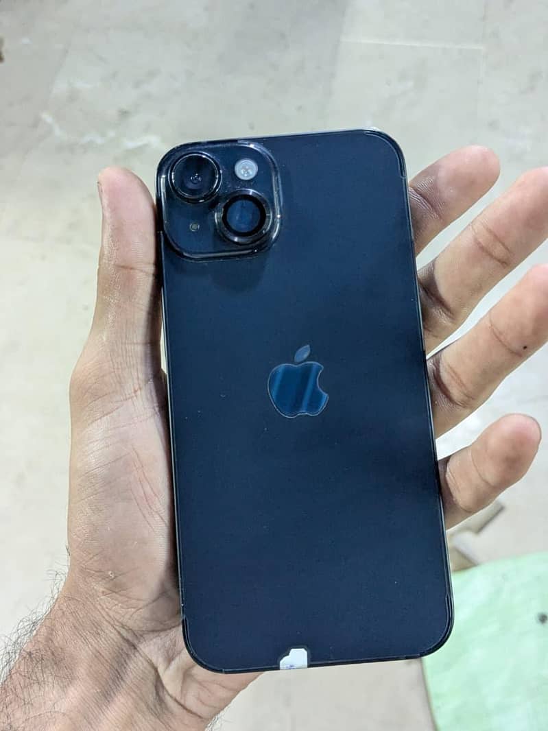 Apple iPhone 14 3