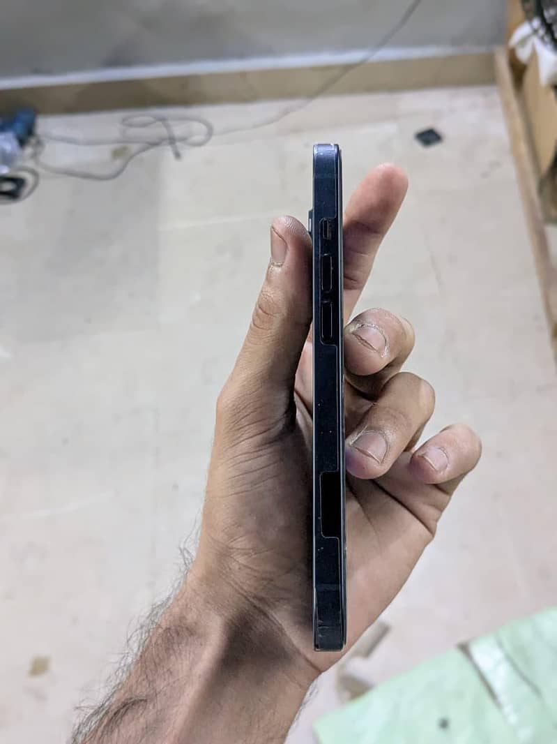 Apple iPhone 14 6