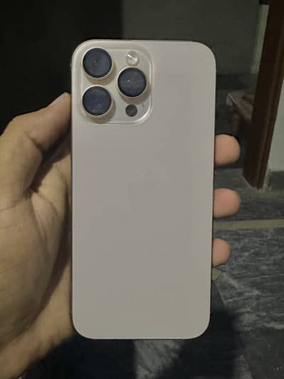 Apple iPhone 16 Pro Max