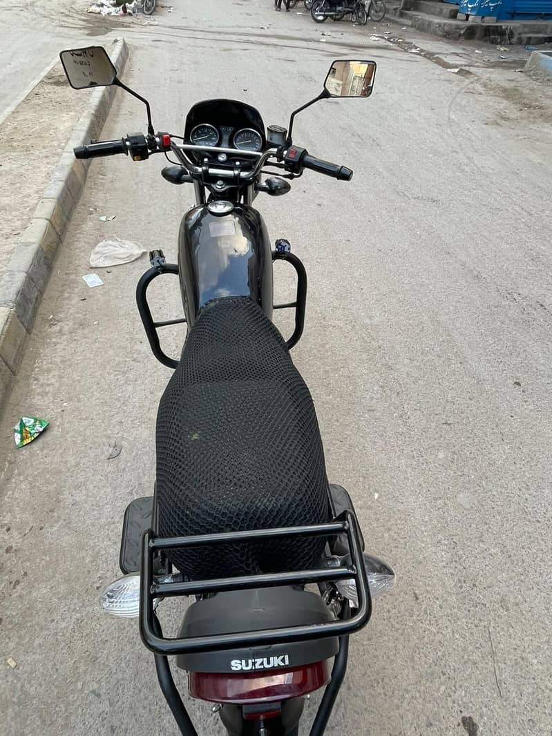 GS 150 Suzuki SE - Standard Bikes - 1120698161