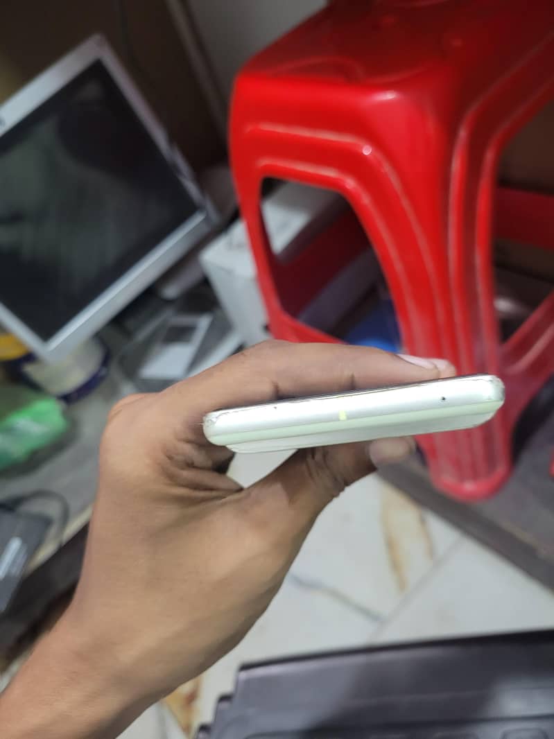 Google Pixel 7 5