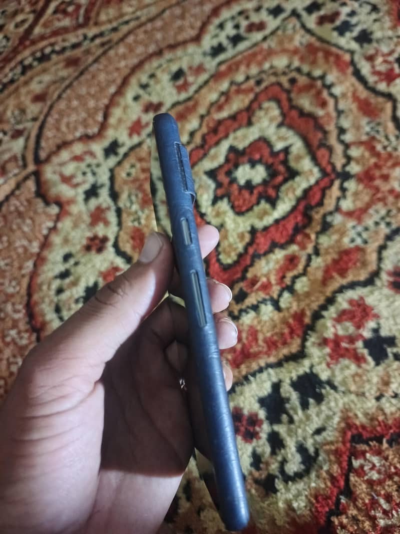Google Pixel 7 4